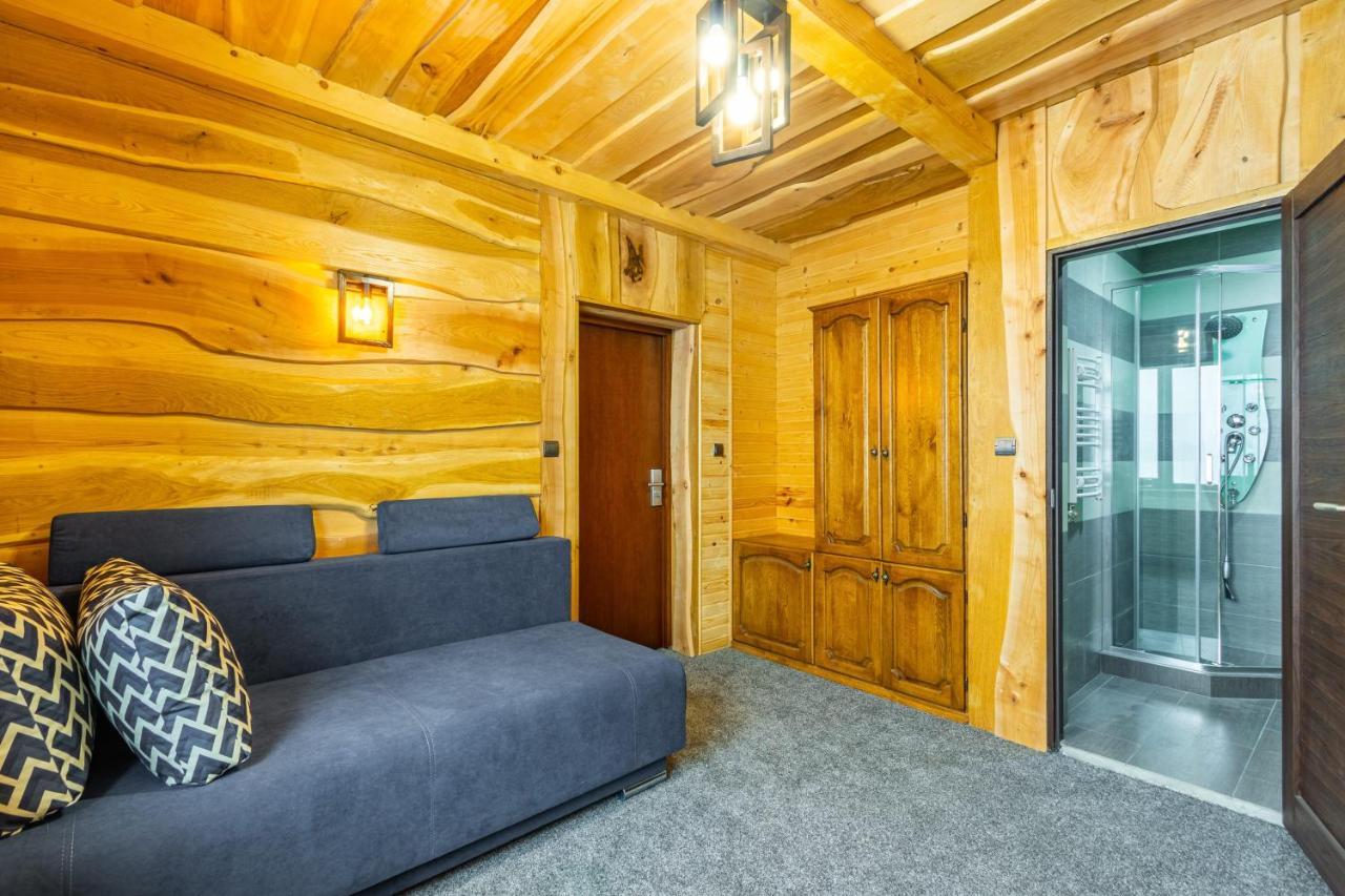 Rich Oak - Готель З Відкритим Панорамний Басейном Yablunytsya Exterior photo